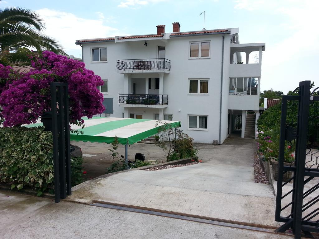 Apartments Stevo Nikocevic Бар Екстер'єр фото